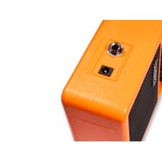 Bosstone BA-30W Orange Комбоусилитель для бас гитары: Мощность - 30 Ватт, Динамик 8" 