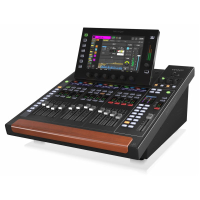 Behringer WING COMPACT цифровой микшер, 48 стерео каналов,13 фейдеров, 10" сенсорный экран