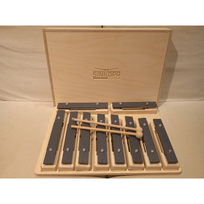 SGBA11 Металлофон разборный (глокеншпиль) альт 8 нот+2 полутона, 10 палочек, в кейсе, Sinkopa